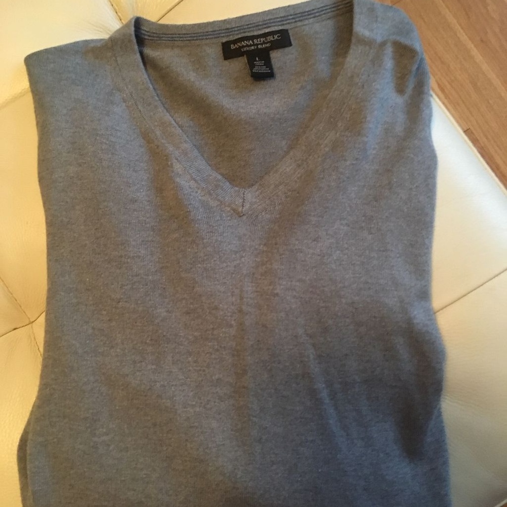 Banana Republic V Neck Sweater